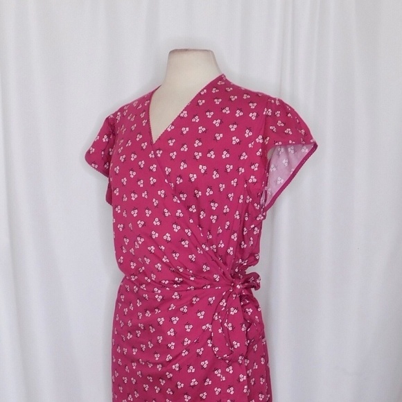 NWT!! DRAPER JAMES Wrap Flounce Dress Deep Berry Floral Flutter Pink Size 18 - Picture 7 of 16